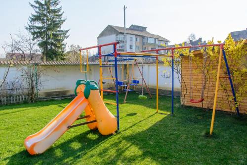 Sân chơi, Apartament Alpha in Bistrita Sân chơi, Apartament Alpha in Bistrita