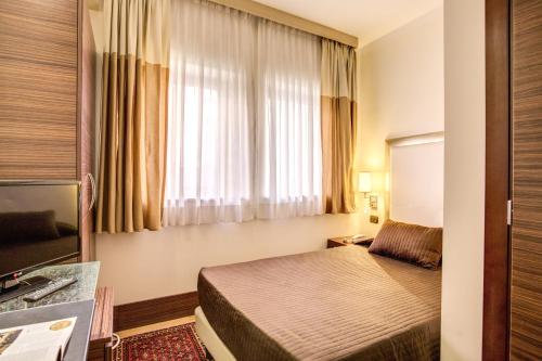 The Strand Hotel in Appio Latino The Strand Hotel in Appio Latino