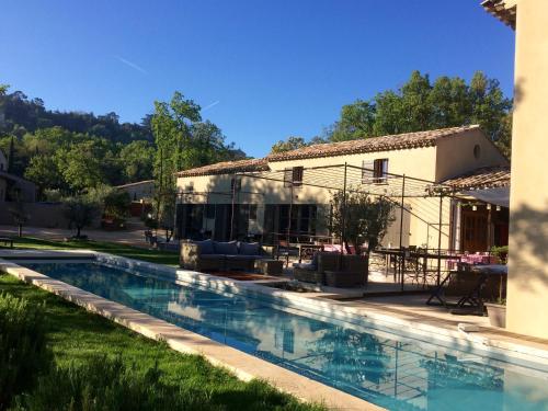 This photo about Une Sieste en Luberon shared on HyHotel.com