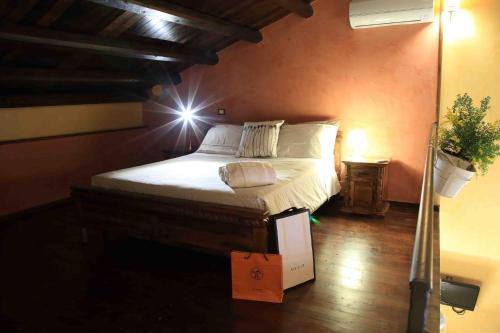 This photo about Jardin De France shared on HyHotel.com