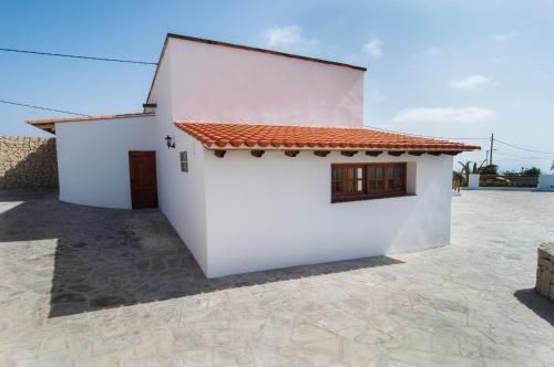 This photo about Casa Rural La Pardela shared on HyHotel.com