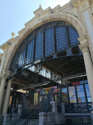 This photo about 18 Torres Mercado Central shared on HyHotel.com