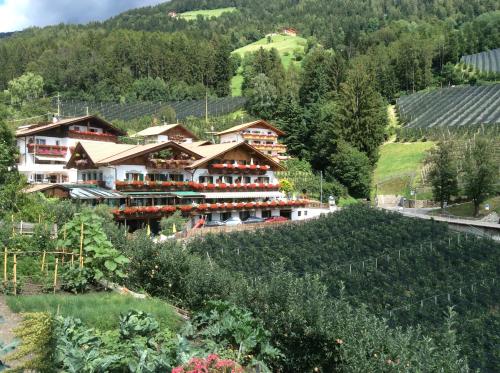 This photo about Hotel Moserhof shared on HyHotel.com