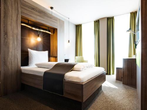 فندق ريكو أولم (RiKu HOTEL Ulm) in Ulm City Center فندق ريكو أولم (RiKu HOTEL Ulm) in Ulm City Center