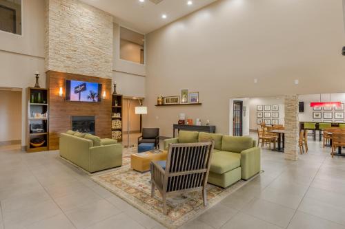 sala de TV, Country Inn & Suites by Radisson, St. Petersburg - Clearwater, FL in Pinellas Park (FL) sala de TV, Country Inn & Suites by Radisson, St. Petersburg - Clearwater, FL in Pinellas Park (FL)