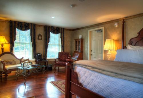 This photo about Reluctant Panther Inn & Restaurant shared on HyHotel.com