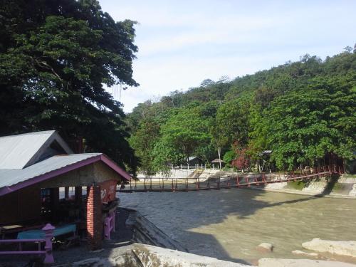 Fun Family Guest House n Jungle Tour in Bukit Lawang Fun Family Guest House n Jungle Tour in Bukit Lawang
