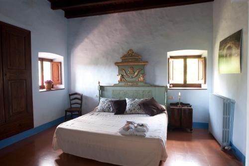 Casa Prat in Sant Feliu De Pallerols Casa Prat in Sant Feliu De Pallerols