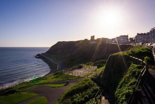 Utsikt, Delmont Hotel & View Restaurant in Scarborough Utsikt, Delmont Hotel & View Restaurant in Scarborough