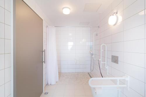 حمام, طويوكو إن فرانكفورت آم ماين هاوبتبانهوف (Toyoko Inn Frankfurt am Main Hauptbahnhof) in فرانكفورت حمام, طويوكو إن فرانكفورت آم ماين هاوبتبانهوف (Toyoko Inn Frankfurt am Main Hauptbahnhof) in فرانكفورت
