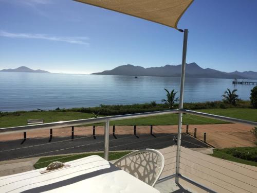 Balcony/terrace, Cardwell Beachfront Motel in Cardwell Balcony/terrace, Cardwell Beachfront Motel in Cardwell