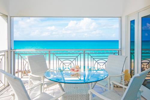 balkon/terasa, Regal Beach Club in Grand Cayman balkon/terasa, Regal Beach Club in Grand Cayman