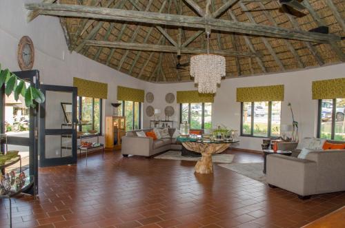Lobby, Cradle Moon Lakeside Game Lodge in Krugersdorp Lobby, Cradle Moon Lakeside Game Lodge in Krugersdorp