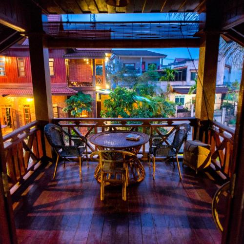 Zuela Guesthouse and Restaurant in Luang Namtha Zuela Guesthouse and Restaurant in Luang Namtha