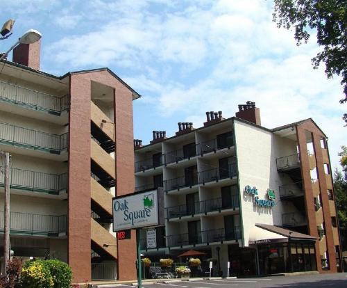 Entrance, Downtown Gatlinburg Apartment in Gatlinburg (TN) Entrance, Downtown Gatlinburg Apartment in Gatlinburg (TN)