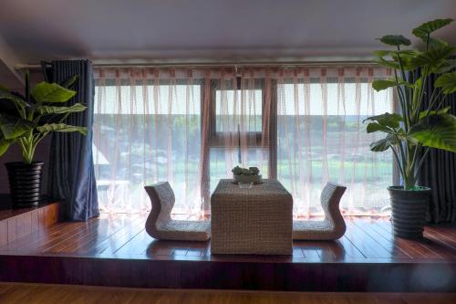 This photo about Yuanxi Holiday Hotel Wulingyuan shared on HyHotel.com