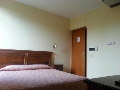 This photo about Hotel Tempio di Apollo shared on HyHotel.com