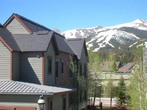 This photo about Main Street Junc.15 shared on HyHotel.com