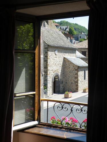 Hotel des Voyageurs in Massiac Hotel des Voyageurs in Massiac