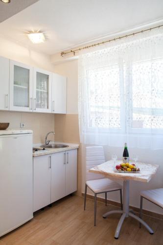 Dapur, Apartments & Rooms Jelka in Dobrota Dapur, Apartments & Rooms Jelka in Dobrota