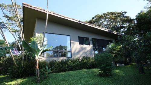 Jardin, The Guest Suites at Manana Madera in Los Naranjos Jardin, The Guest Suites at Manana Madera in Los Naranjos