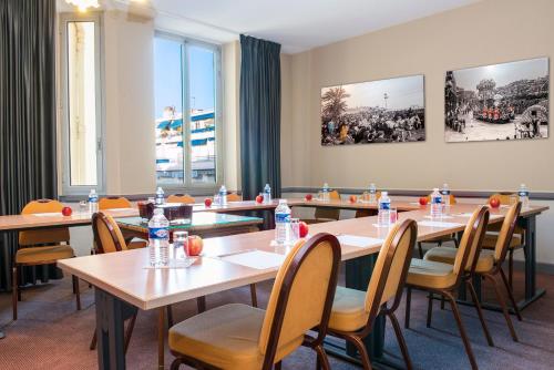 Activiteiten, Hotel Le Royal Promenade des Anglais near Blue Beach Activiteiten, Hotel Le Royal Promenade des Anglais near Blue Beach