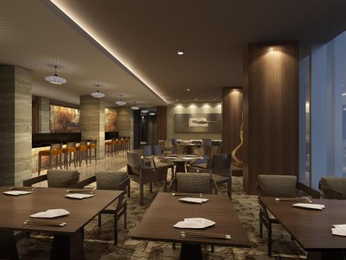 Restaurant, Howard Johnson by Wyndham IFC Plaza Ningbo in Ningbo Restaurant, Howard Johnson by Wyndham IFC Plaza Ningbo in Ningbo