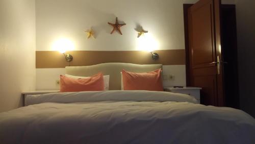 This photo about Dolphin Hotel shared on HyHotel.com