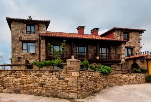 Centro de Turismo Rural La Coruja del Ebro in Valderredible Centro de Turismo Rural La Coruja del Ebro in Valderredible
