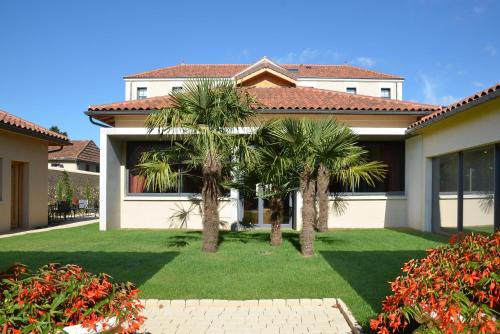 This photo about La Villa Toscane shared on HyHotel.com