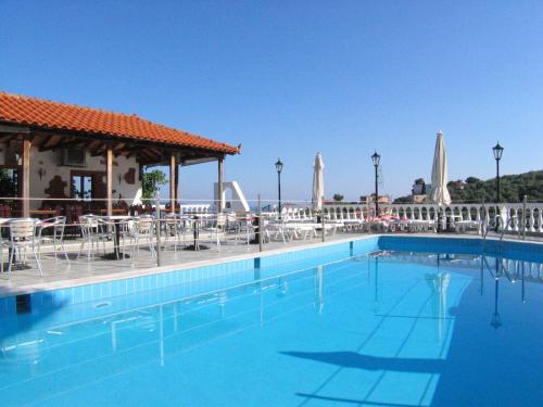 مسبح, Fengeros Village in سكيازوس مسبح, Fengeros Village in سكيازوس