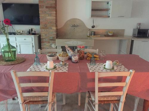 Bed and Breakfast Da Alba in Serle Bed and Breakfast Da Alba in Serle