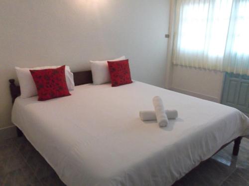 Albatross Guesthouse @ Thungwualaen Beach in Chumphon Albatross Guesthouse @ Thungwualaen Beach in Chumphon