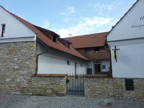 Holubnik statecnych zen kralovych in Jihlava Holubnik statecnych zen kralovych in Jihlava