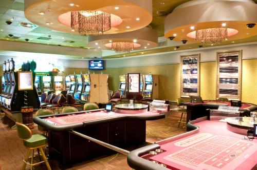 Casino, Peermont Metcourt at Umfolozi Empangeni in Richards Bay Casino, Peermont Metcourt at Umfolozi Empangeni in Richards Bay