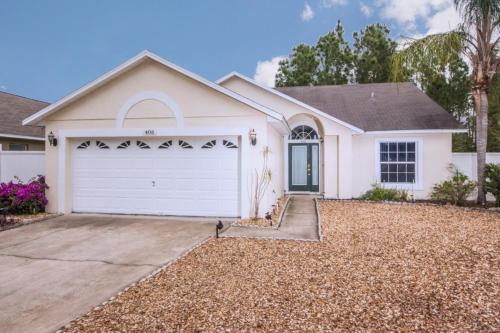 This photo about Mark's Bridgewater Crossing Villa - Three Bedroom Home shared on HyHotel.com