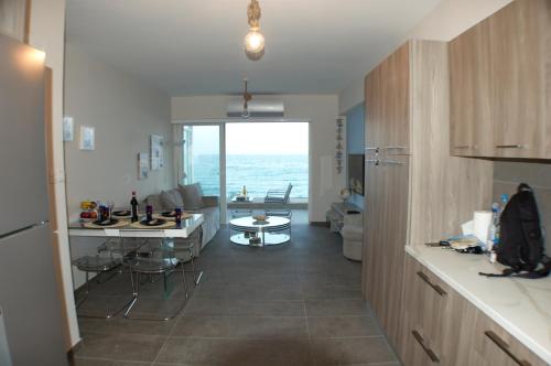 Létesítmények, Periyiali Beach Sunset Suite A7 in Perivolia Létesítmények, Periyiali Beach Sunset Suite A7 in Perivolia