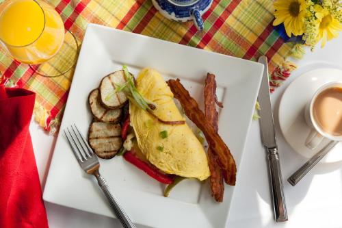 This photo about The Inn at Weston shared on HyHotel.com