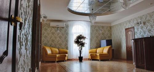 This photo about Hotel Seven Kings shared on HyHotel.com