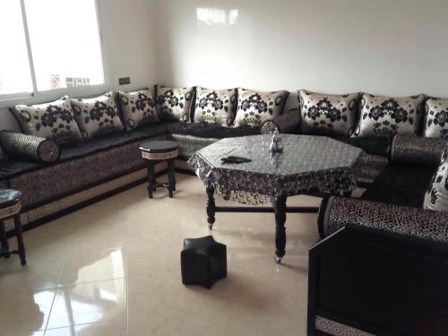 Ruang bersama/area TV, Bienvenue chez vous in Kenitra Ruang bersama/area TV, Bienvenue chez vous in Kenitra