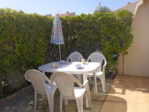 This photo about Apartment Le Clos des Mimosas shared on HyHotel.com
