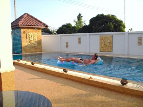 Swimming pool, Little Paradise in Taphong Swimming pool, Little Paradise in Taphong