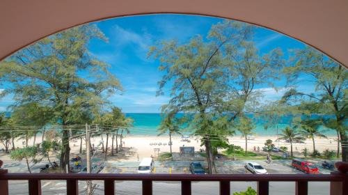 Pogled, Phuket Graceland Resort & Spa in Phuket Pogled, Phuket Graceland Resort & Spa in Phuket