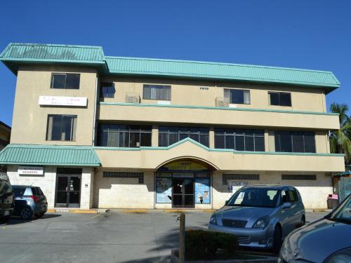 Laluan Masuk, West Plaza Desekel in Koror Island Laluan Masuk, West Plaza Desekel in Koror Island
