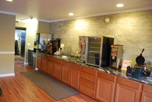 餐飲選擇, 歐克雷爾速8酒店 (Super 8 By Wyndham Eau Claire Wi) in 歐克雷爾(WI) 餐飲選擇, 歐克雷爾速8酒店 (Super 8 By Wyndham Eau Claire Wi) in 歐克雷爾(WI)