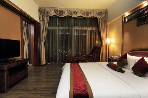 This photo about Azure Bay Resort shared on HyHotel.com