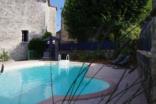 Swimming pool, Chateau de Bouniagues in Bouniagues Swimming pool, Chateau de Bouniagues in Bouniagues