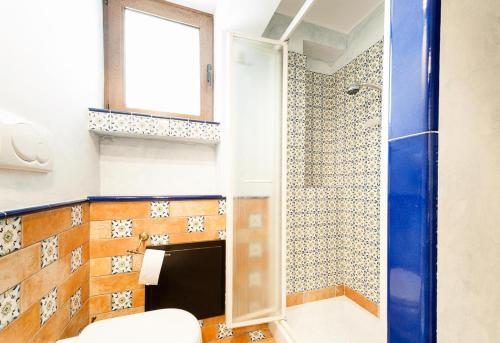 Bathroom, Casa Vacanze Polifemo Loft in Sperlonga Bathroom, Casa Vacanze Polifemo Loft in Sperlonga