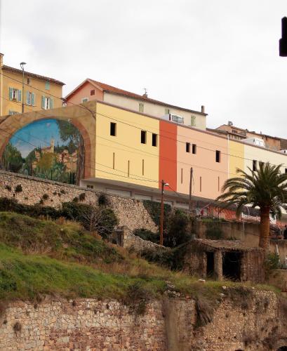 This photo about Au Relais Provencal shared on HyHotel.com