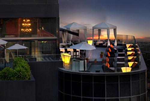 Restaurant, The Waverly Hotel & Residences near Esi Hospital Restaurant, The Waverly Hotel & Residences near Esi Hospital